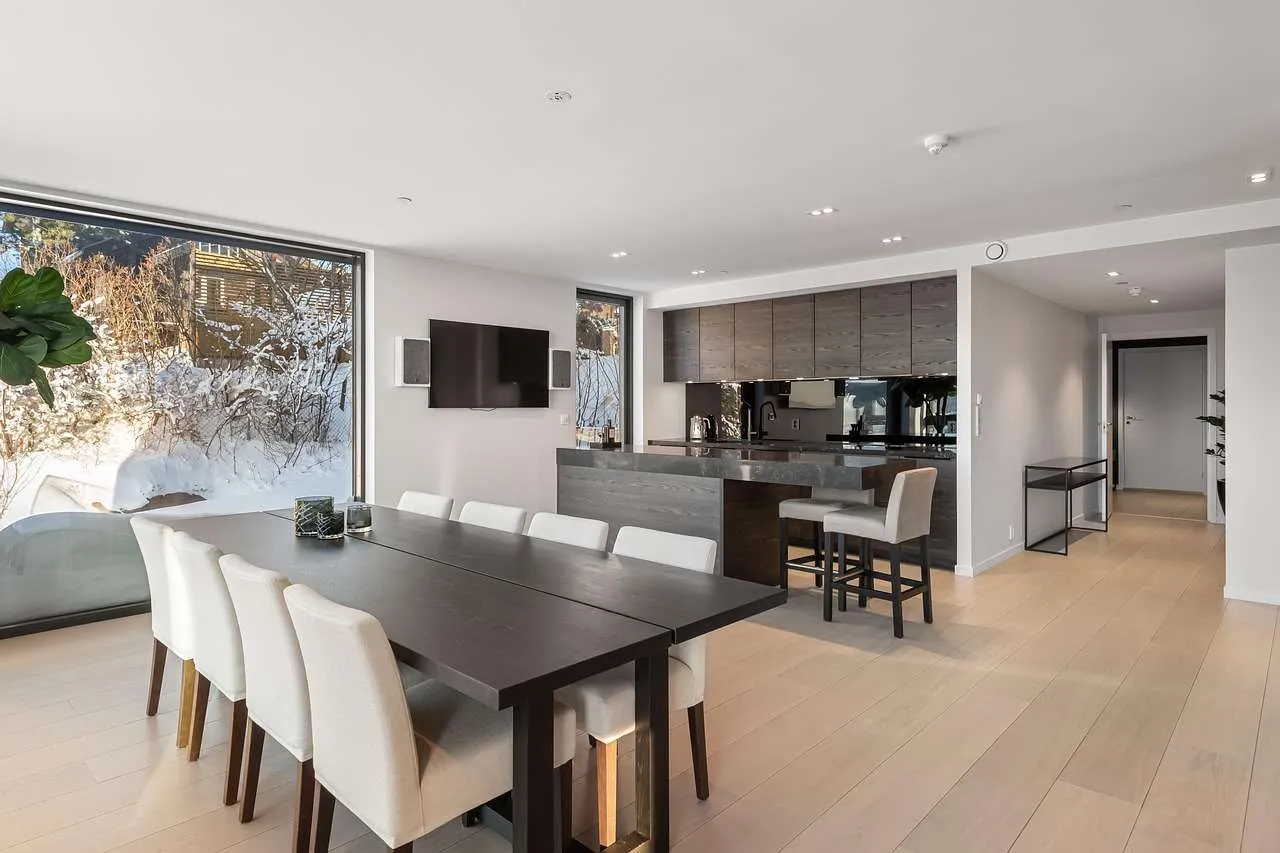 Home Window Tint: Save Energy & Privacy